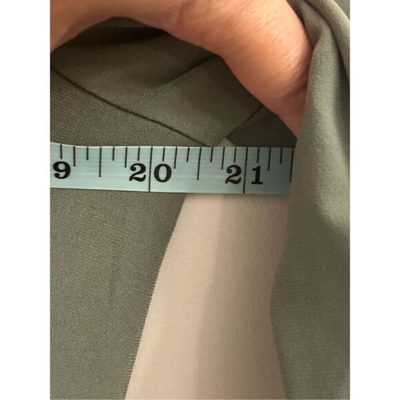 NWT Christopher & Banks Olive green Tunic blouse M stretchy jersey - Picture 6 of 7